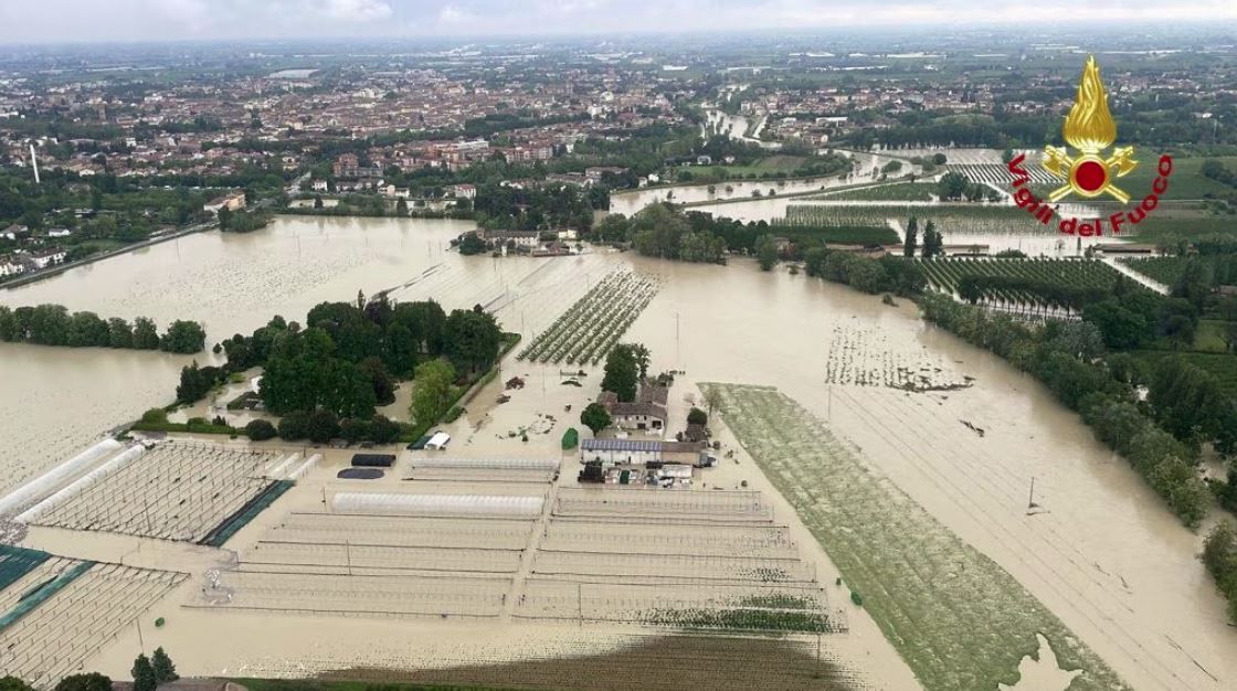 Потоп пак дави Централна и Източна Италия