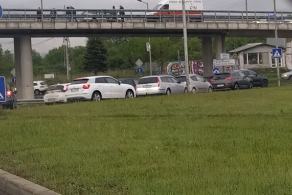 Верижна катастрофа на моста между "Люлин" и "Западен парк" в София