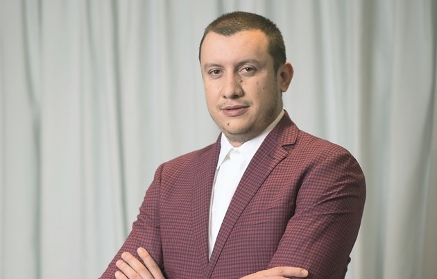 Любомир Захаринов пред студенти от УНСС: Ай-гейминг индустрията няма да усети рецесията и ще предоставя нови възможности за работа и инвестиции