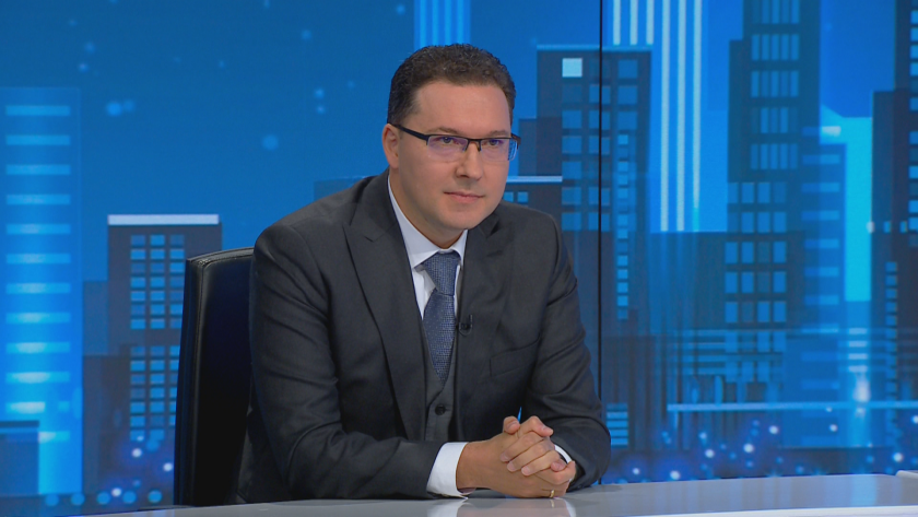Даниел Митов: Имаме амбициите първият мандат да успее