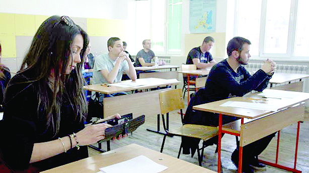 49 000 зрелостници се явяват на втора задължителна матура
