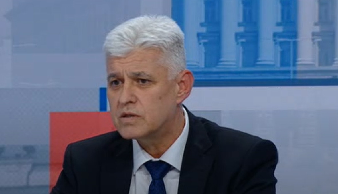 Служебният министър на отбраната: Не са изпращани български военнослужещи в Украйна