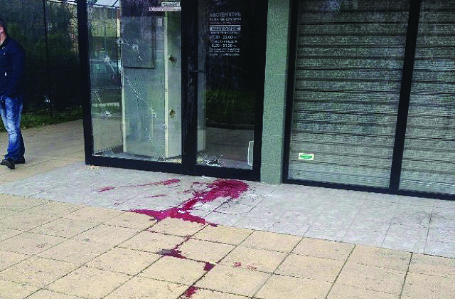 Затварят с 8 куршума устата на свидетел срещу Костинбродския