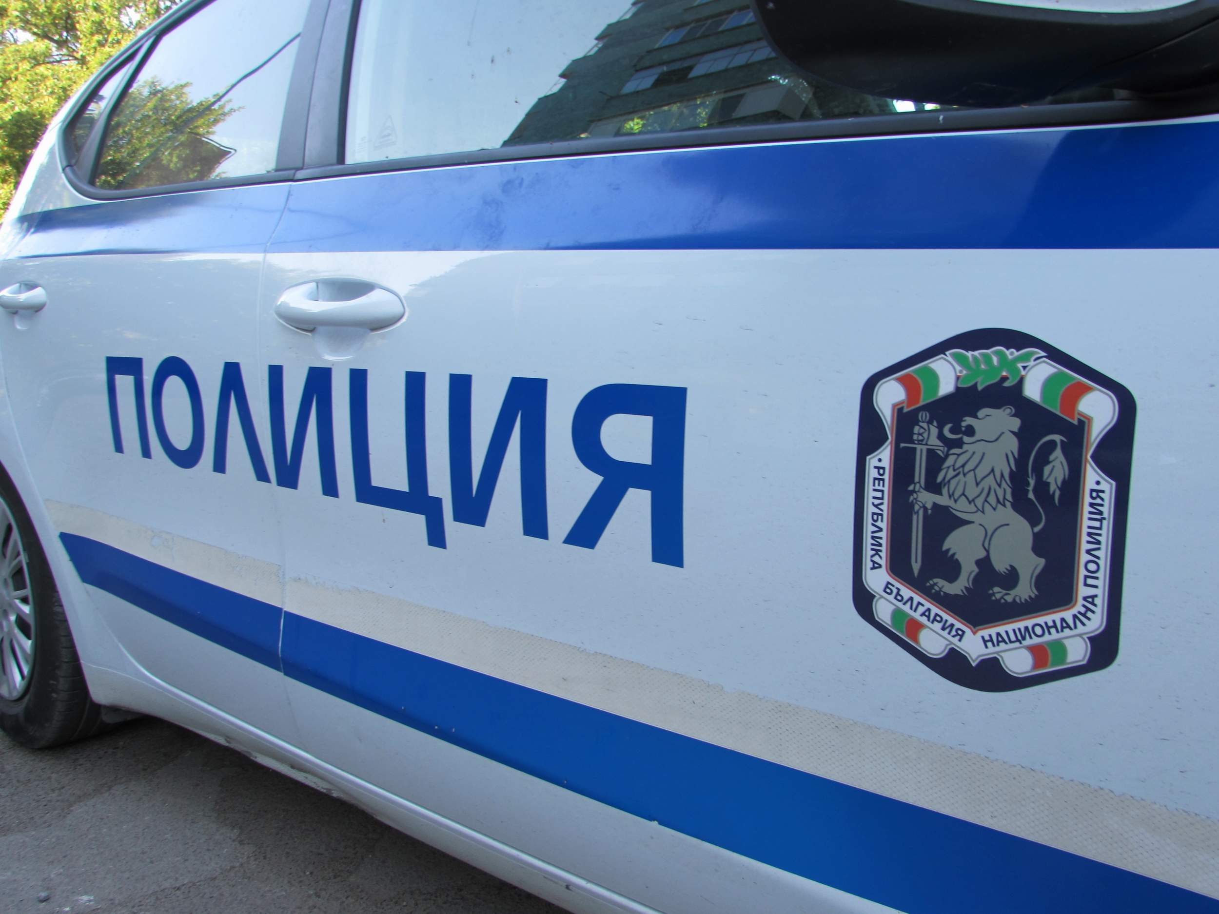 Тийнейджър отмъкна кутия с дарения