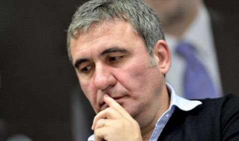 Джика Хаджи е в списъка за нов наставник на Аякс