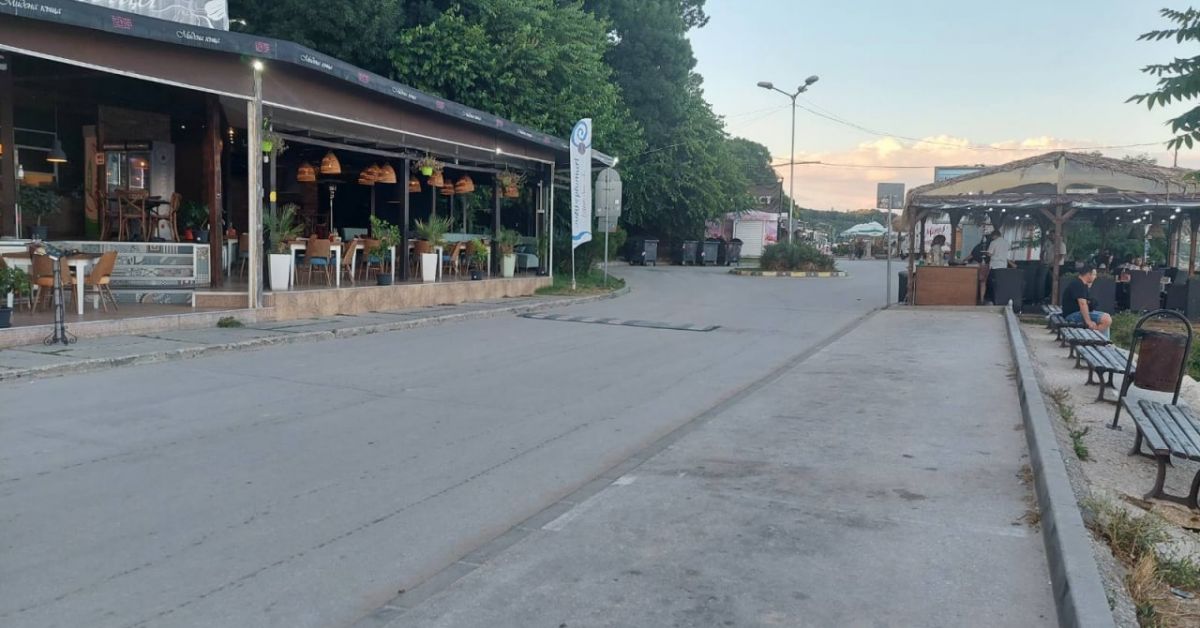 Крайбрежната алея на Варна се оказа улица, кметът ще решава дали по нея да се движат коли