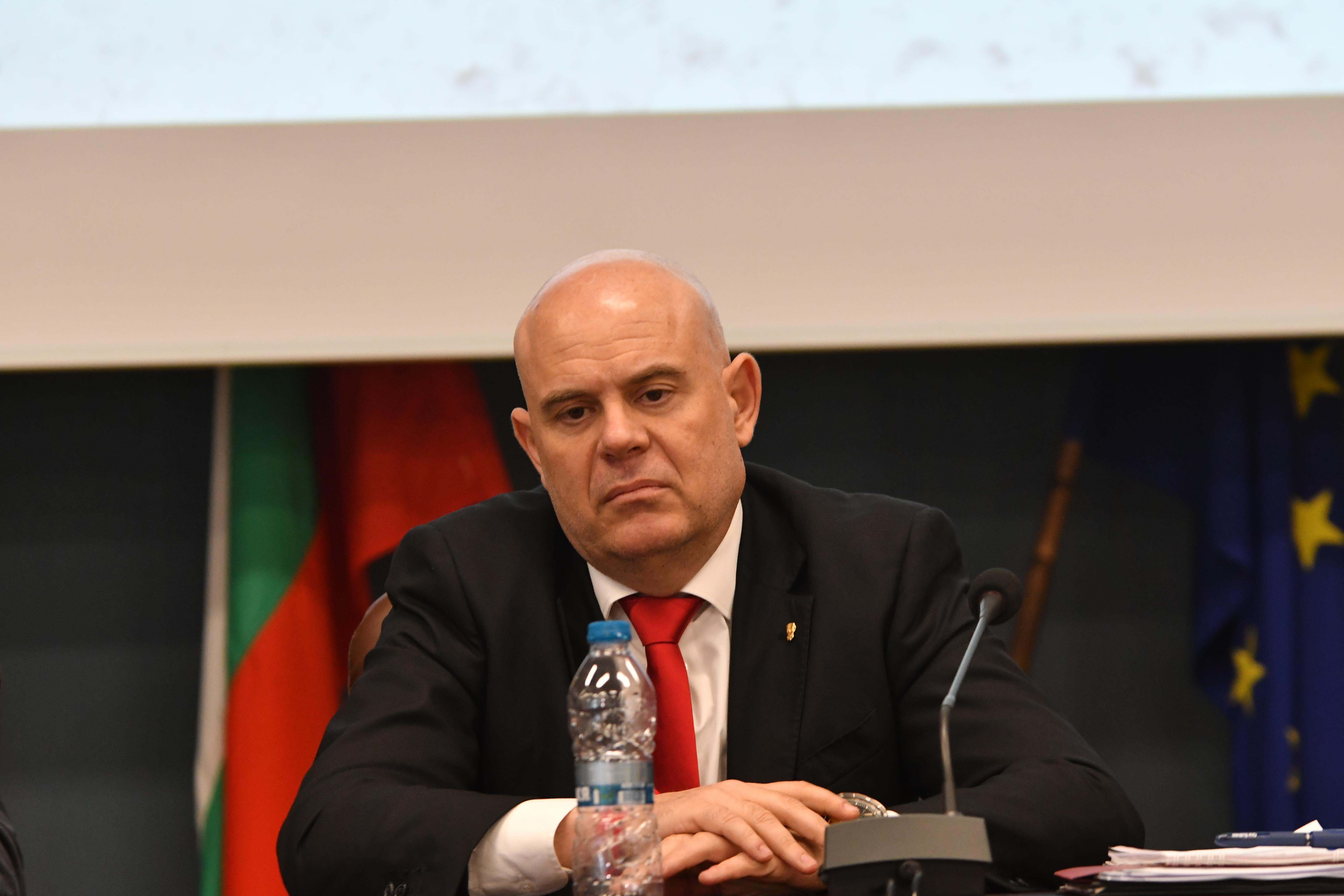 Гешев: Вярвам, че трябва да бъдем пазители на закона, а не на пепелта му