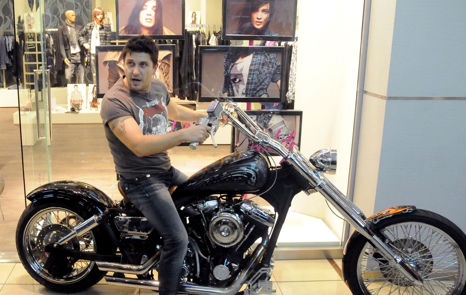 Актьори и певци се включват в първия "София мото фест" в подкрепа на донорството