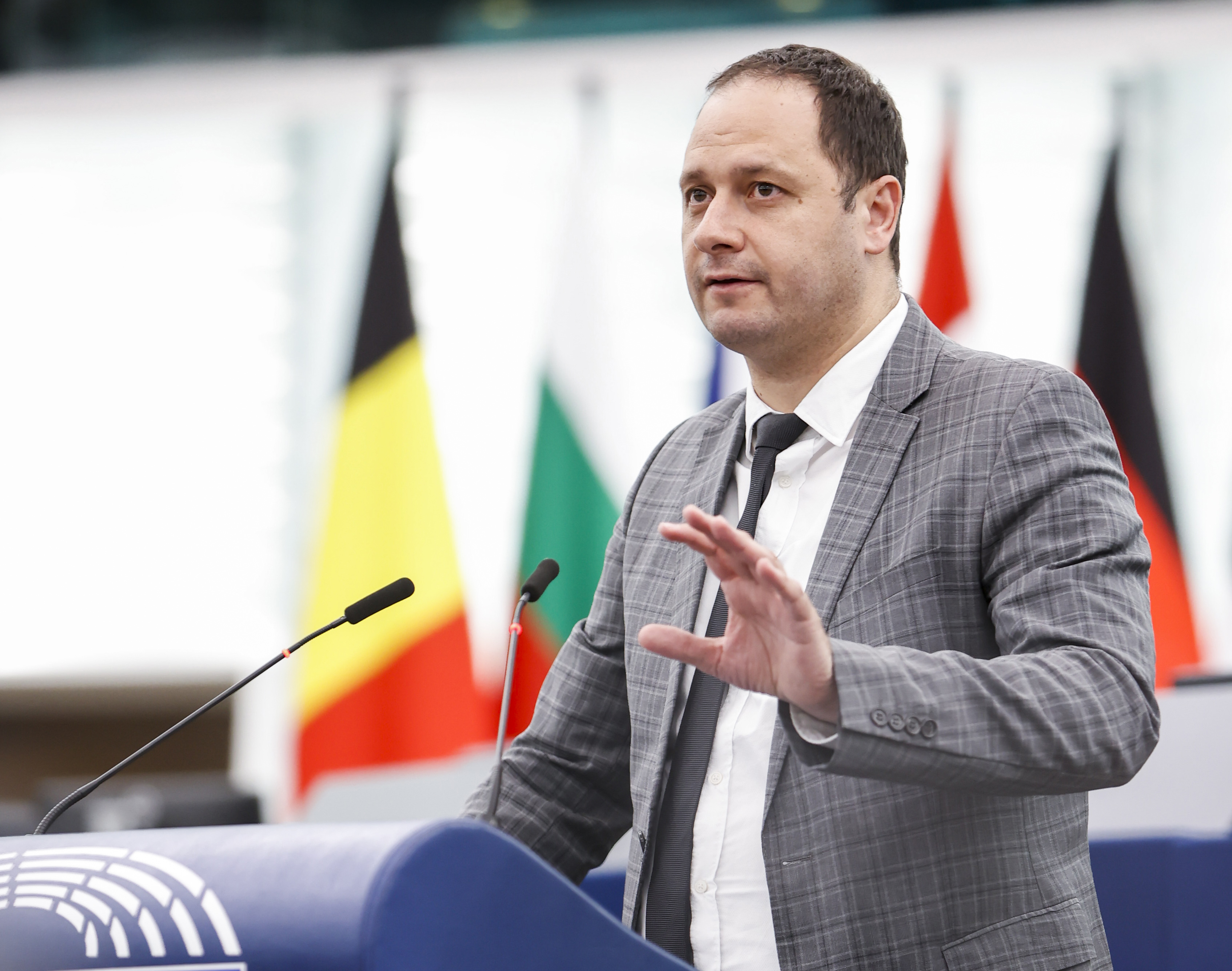 ЕП прие регулации за ChatGPT