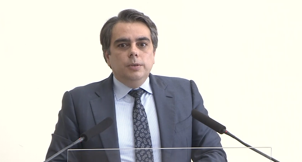 Асен Василев: Внасяме в НС бюджет с 3% дефицит в началото на юли, за да влезе в сила от 1 август