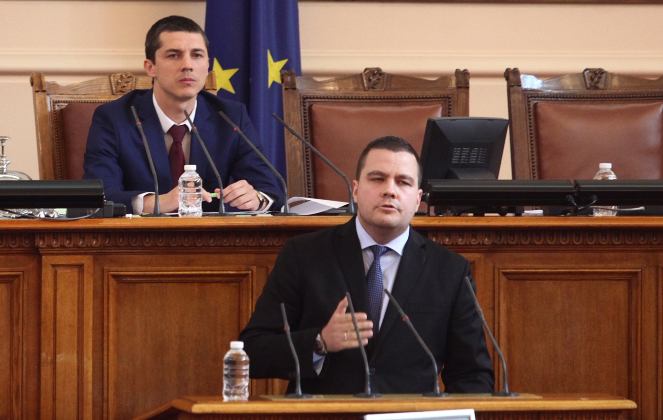 Станислав Балабанов: Прокрадва се изневярата в това ново семейство ГЕРБ и ПП