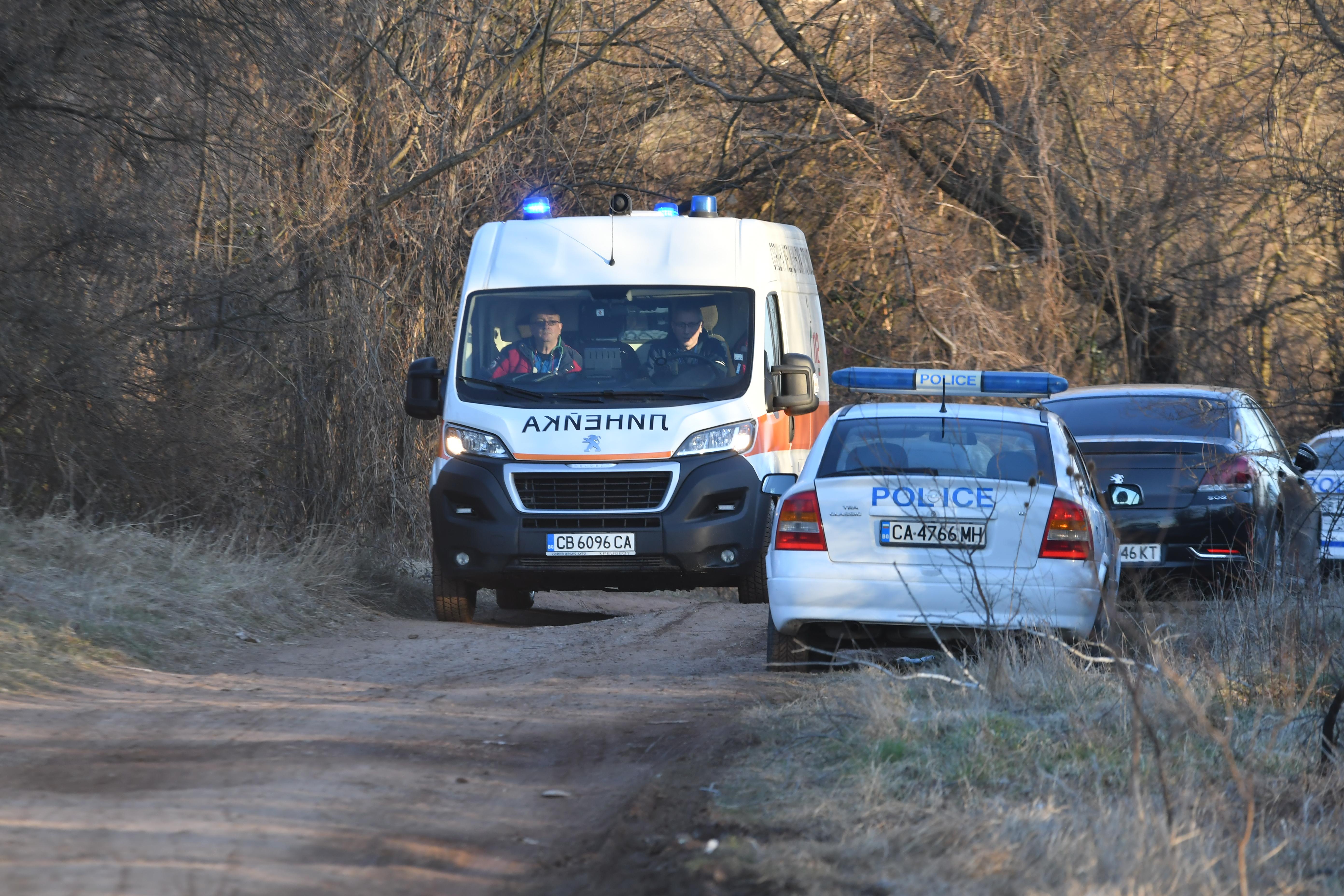 Заловиха 33-ма нелегални мигранти край Болярово