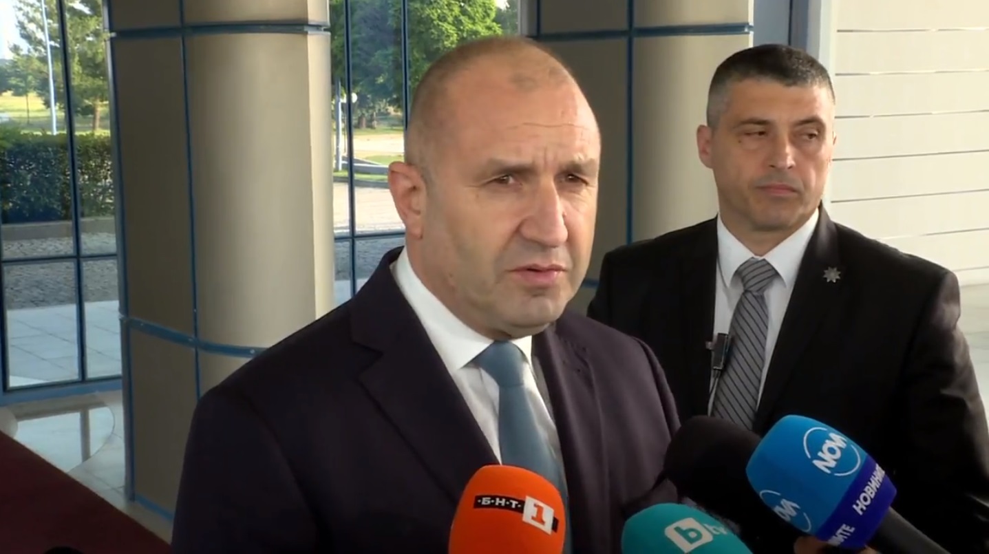 Радев: Курсът на новото правителство тласка България към войната