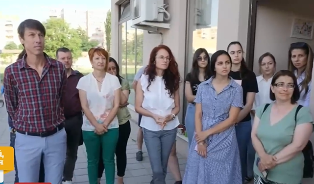Родители на деца с аутизъм настояват за помощ от НЗОК