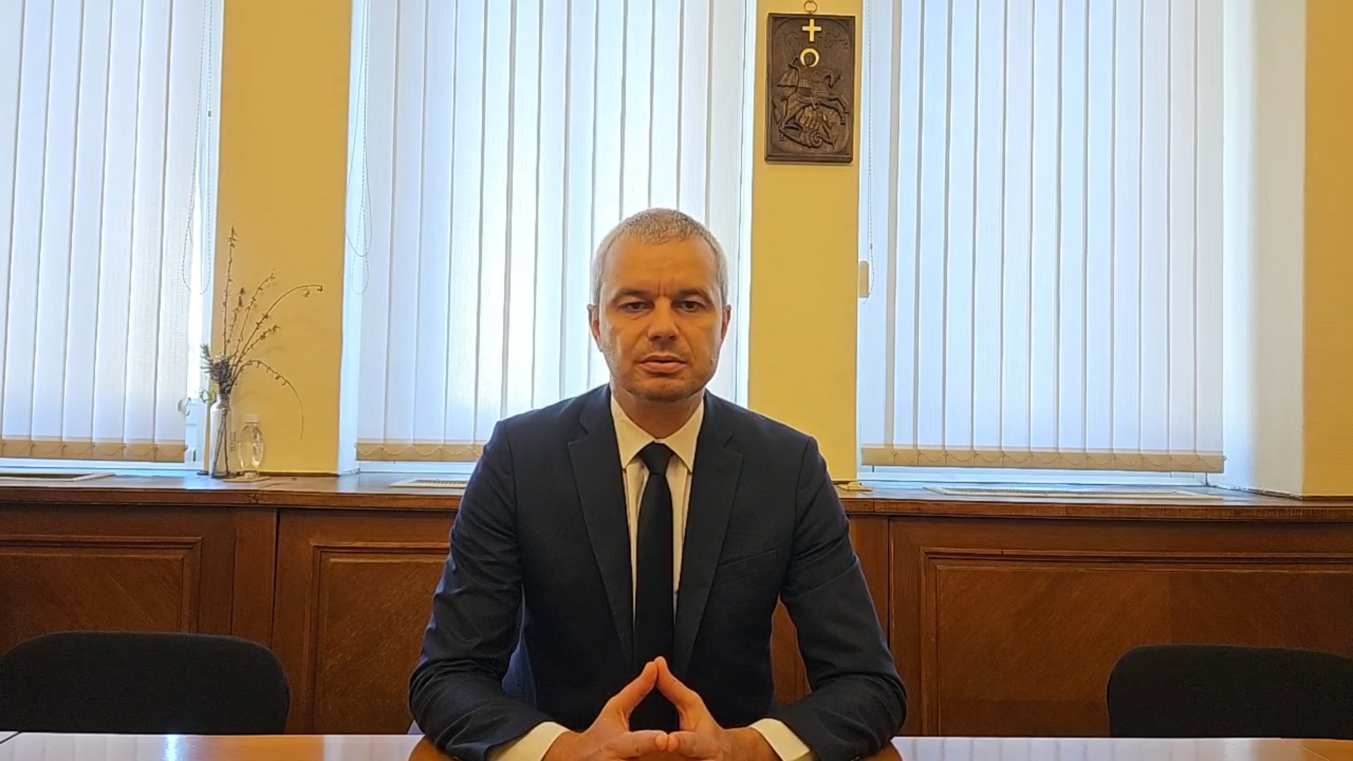 Костадин Костадинов: "Възраждане" ще сезира Конституционния съд заради отхвърлянето на референдума (ВИДЕО)