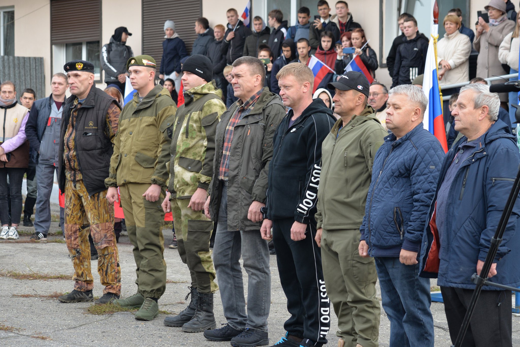 Глобяват руски фирми, които не изпращат "доброволци" на фронта