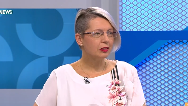 Елица Стоилова, управител на чатбот платформа: Грешка е да се приписват на роботите човешки черти