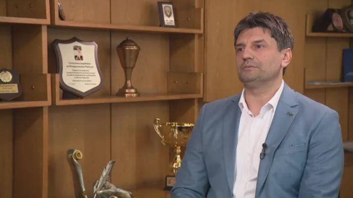 Новият директор на СДВР Любомир Николов: Няма данни Петьо Петров - Еврото да е в България