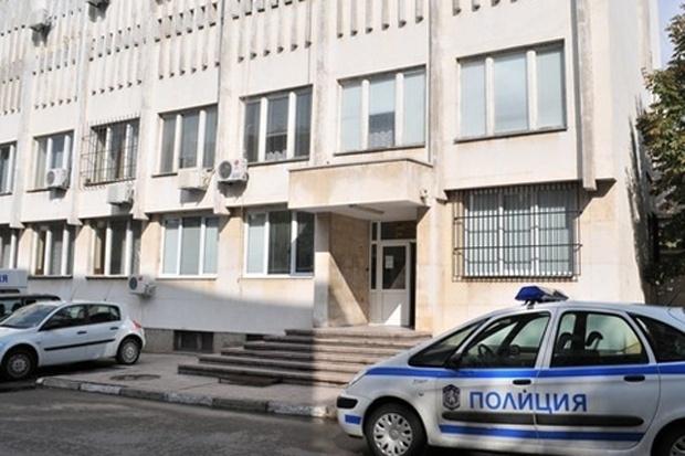Измамник си напечата фалшива немска диплома, за да получи книжка