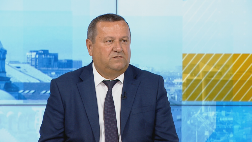 Хасан Адемов: Ако дефицитът е над 3%, ще е трудно да се свали в следващите бюджети