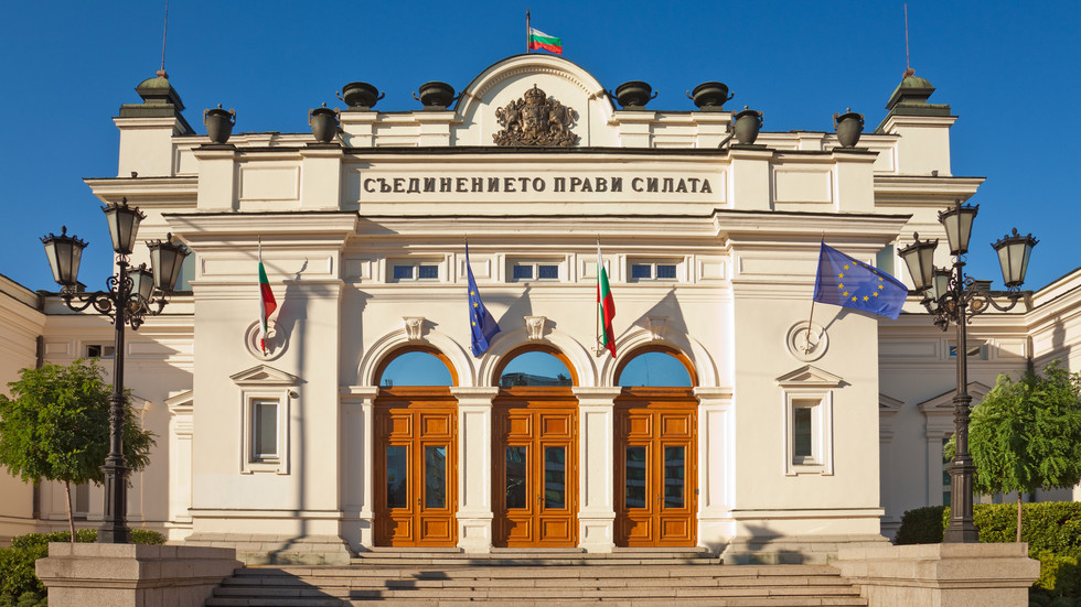Парламентът ще решава за сделки в „Мини Марица-изток“