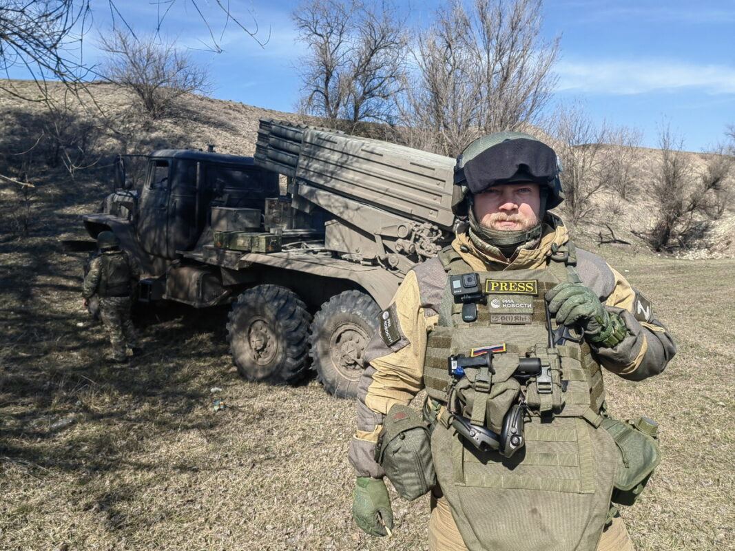 Руски журналисти попаднаха под обстрел край фронтовата линия в Украйна, един загина