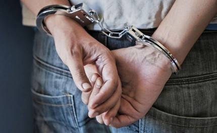Арестуваха мъж от Стара Загора, заплашвал жена в социалните мрежи