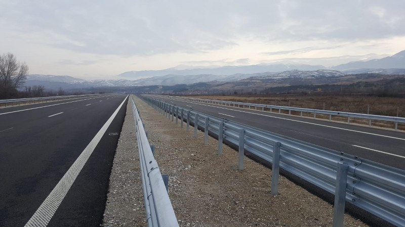 Изпратиха подписката за завършване на АМ "Струма" през Кресненското дефиле до Урсула фон дер Лайен