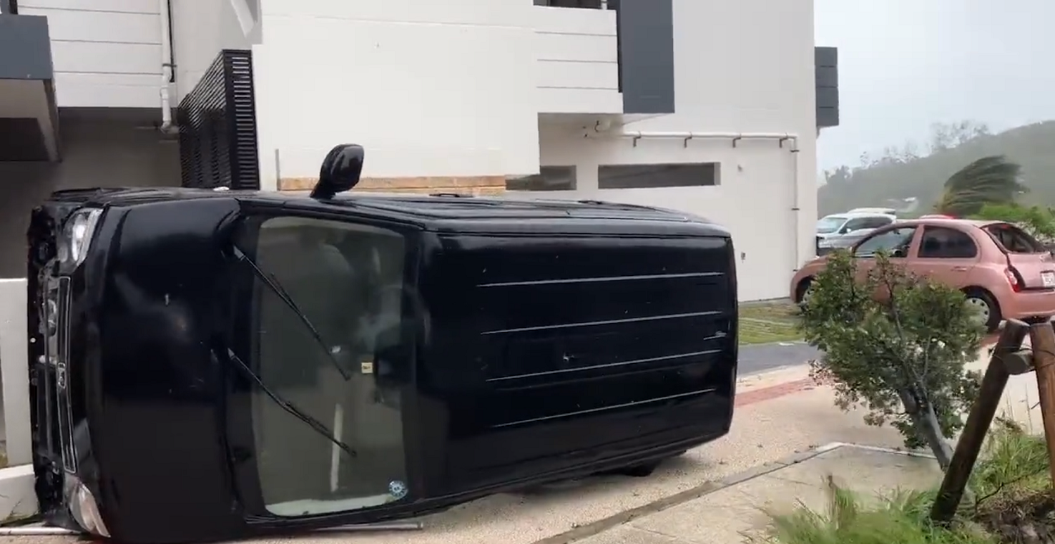 Най-малко двама души са загинали при преминаването на тайфуна "Ханун" през Япония (ВИДЕО)