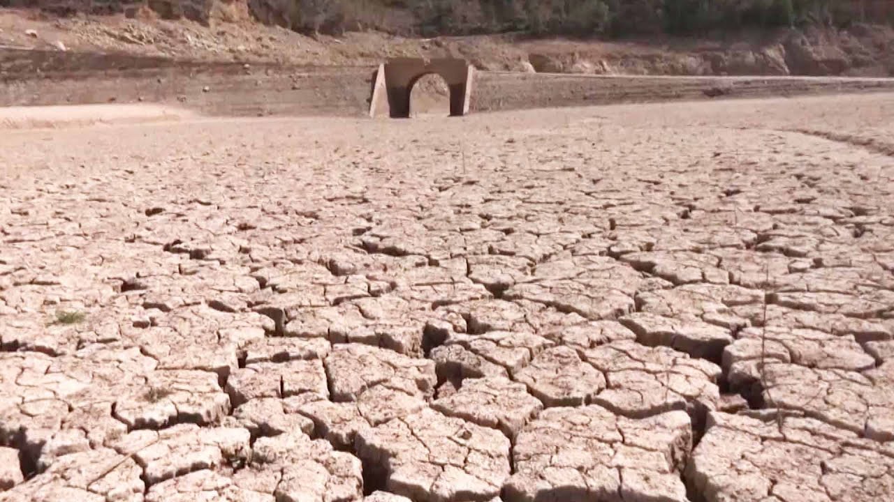 Извънредно положение и ограничение на потреблението на вода в Каталуния заради сушата