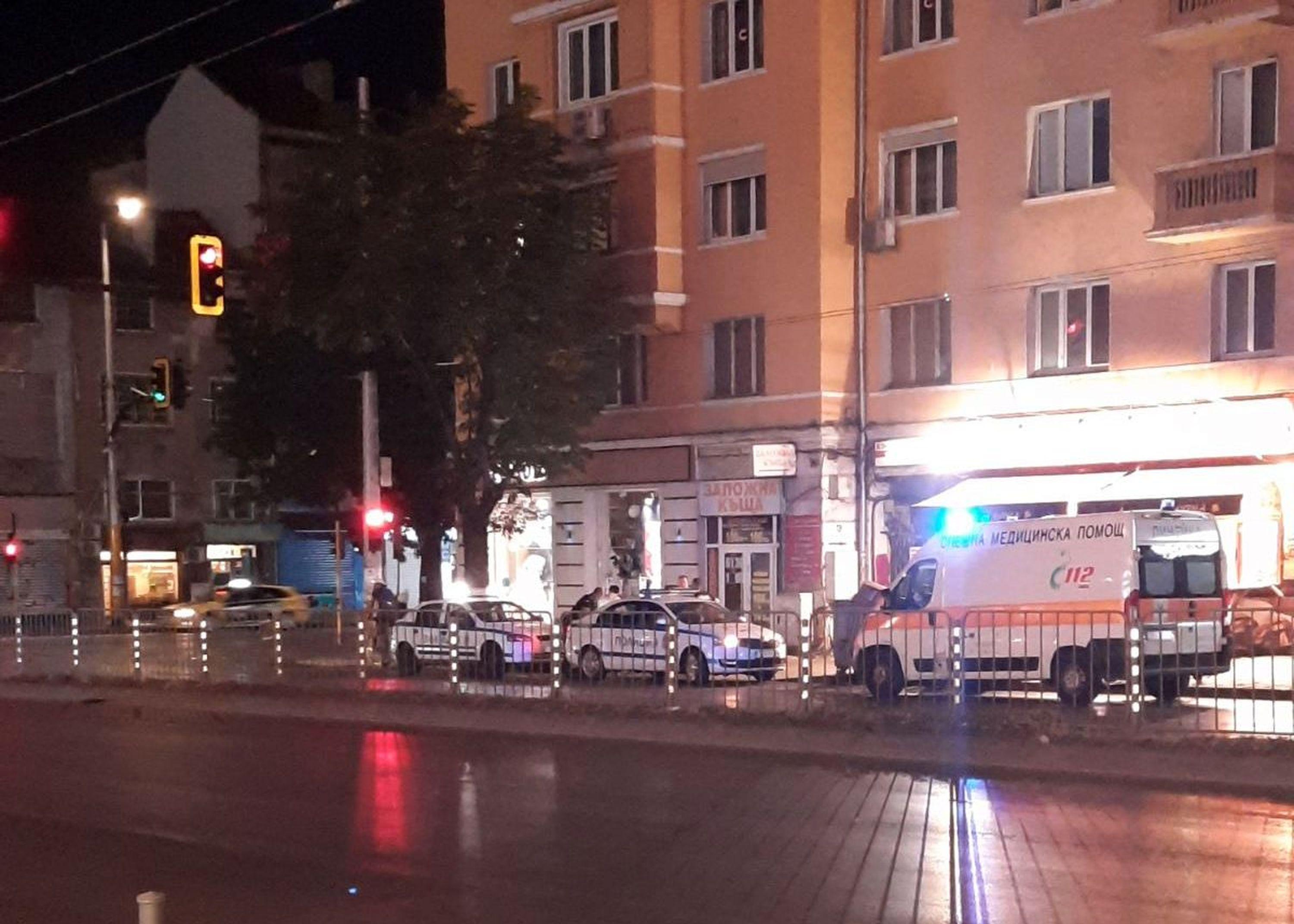Жена почина, след като падна по стълбите в кооперация в столицата