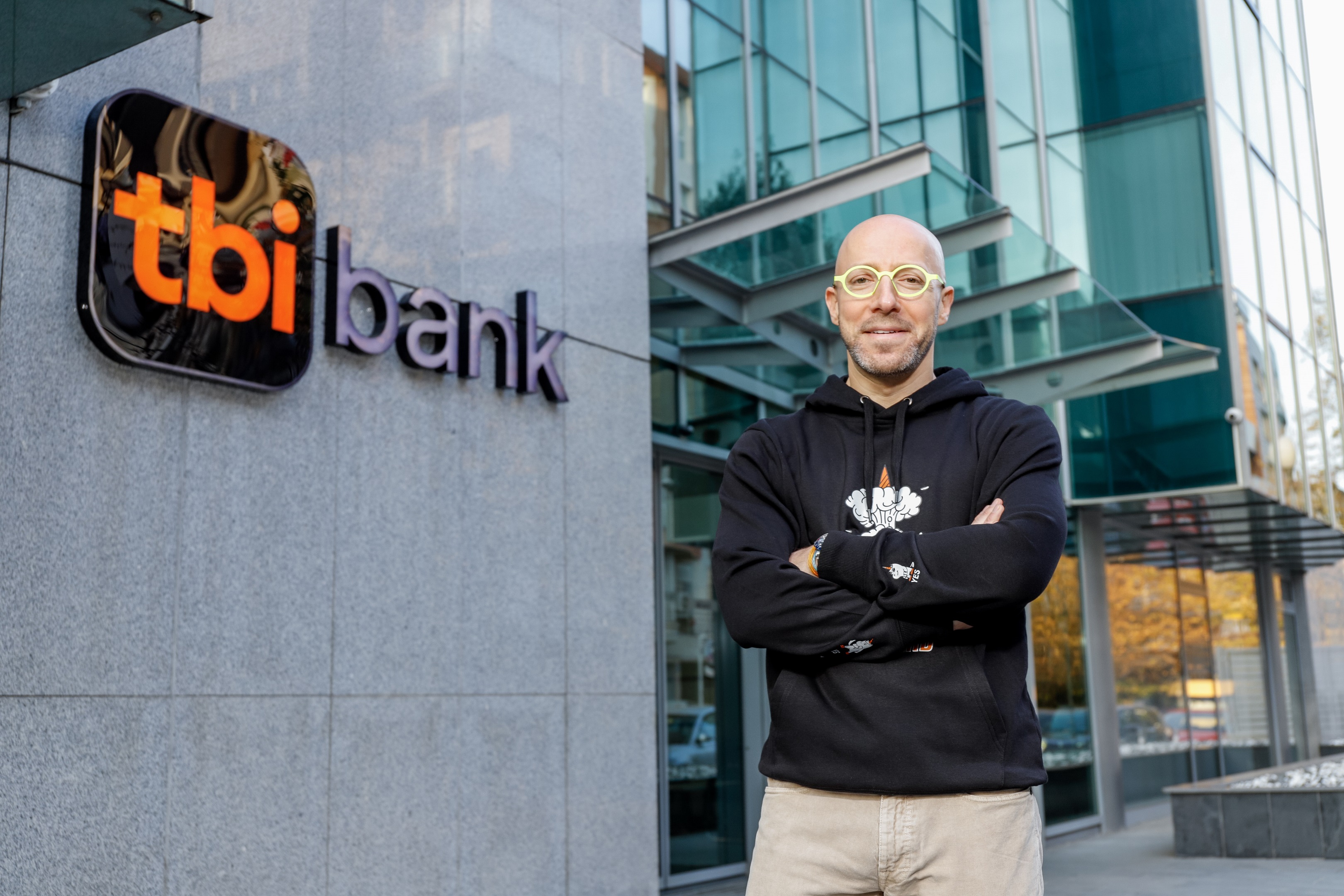 Дебитна карта neon на tbi bank вече позволява пазаруване с до 110-дневно безлихвено финансиране от банката