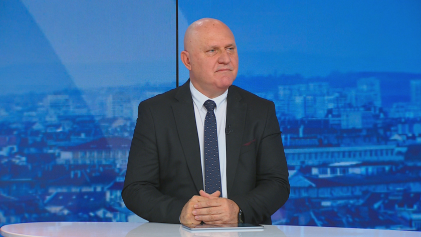 Министър Галин Цоков: Ограничаването с един учебник по предмет не е добър подход