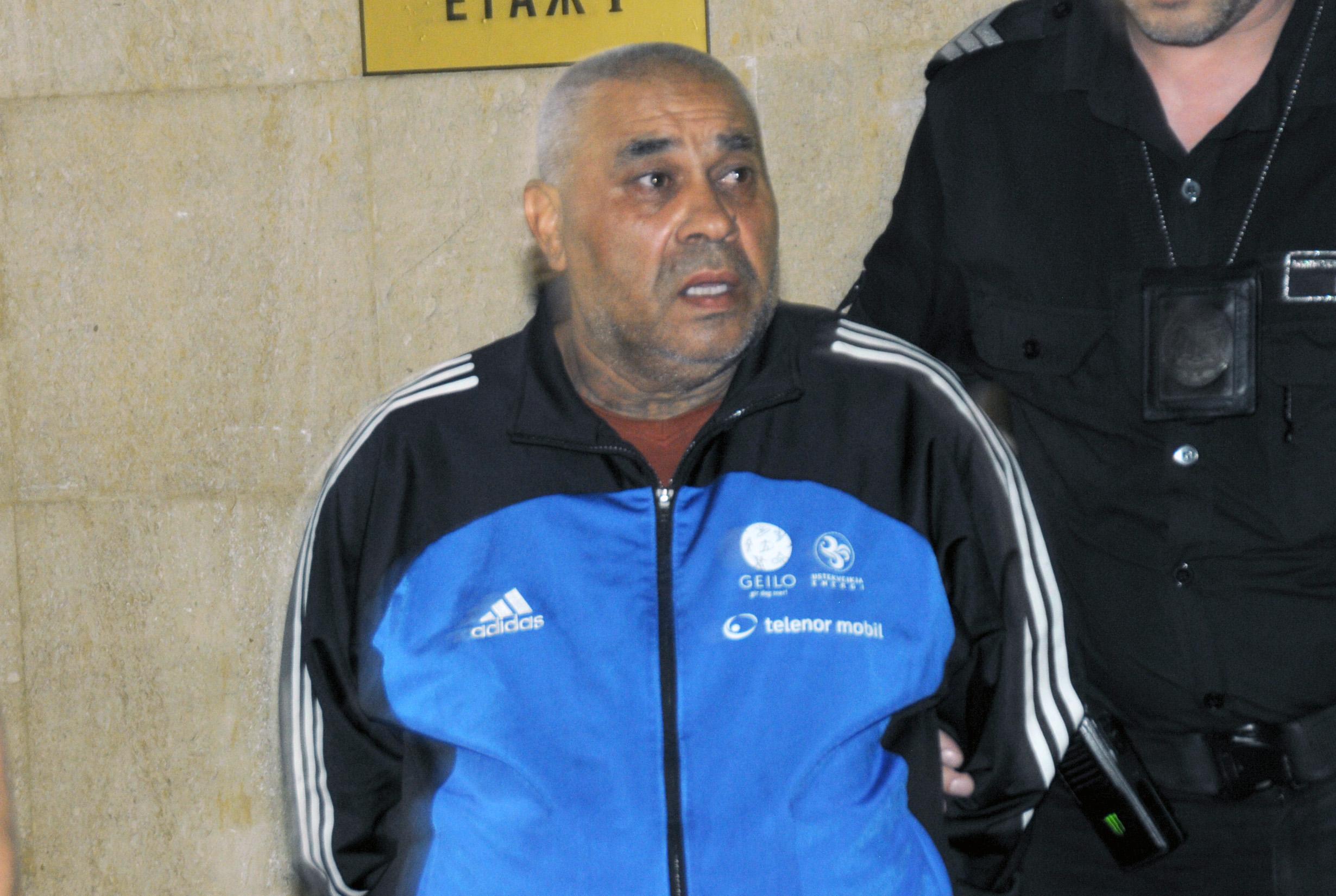 Шефът на просяците в Бургас се яви в съда