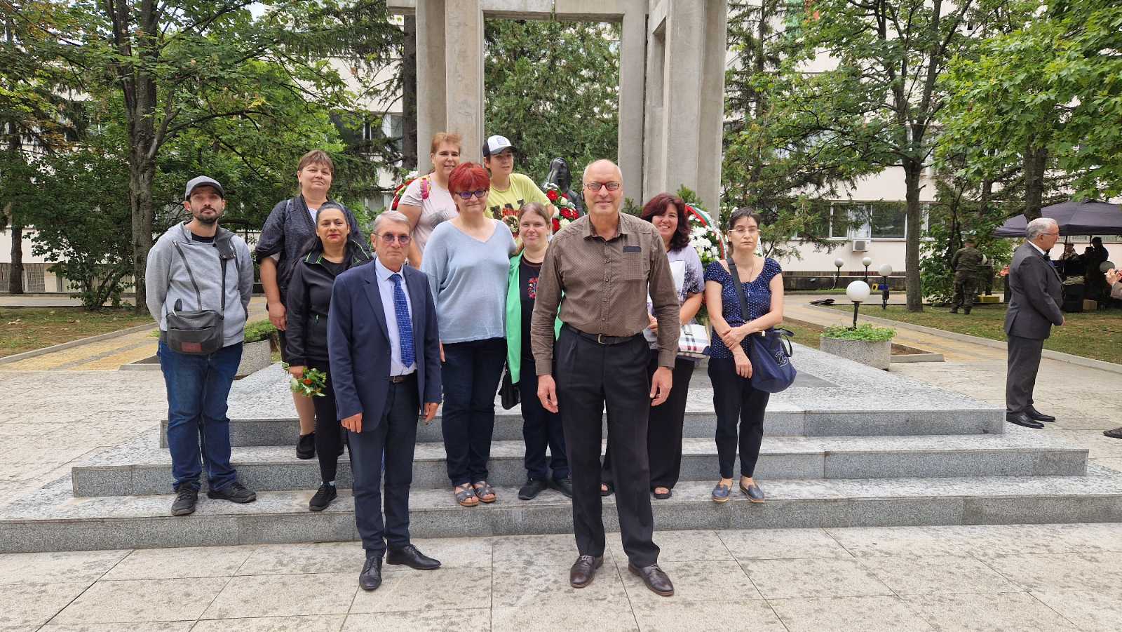Алиансът на хората с редки болести отдаде почит към загиналите в пандемията лекари