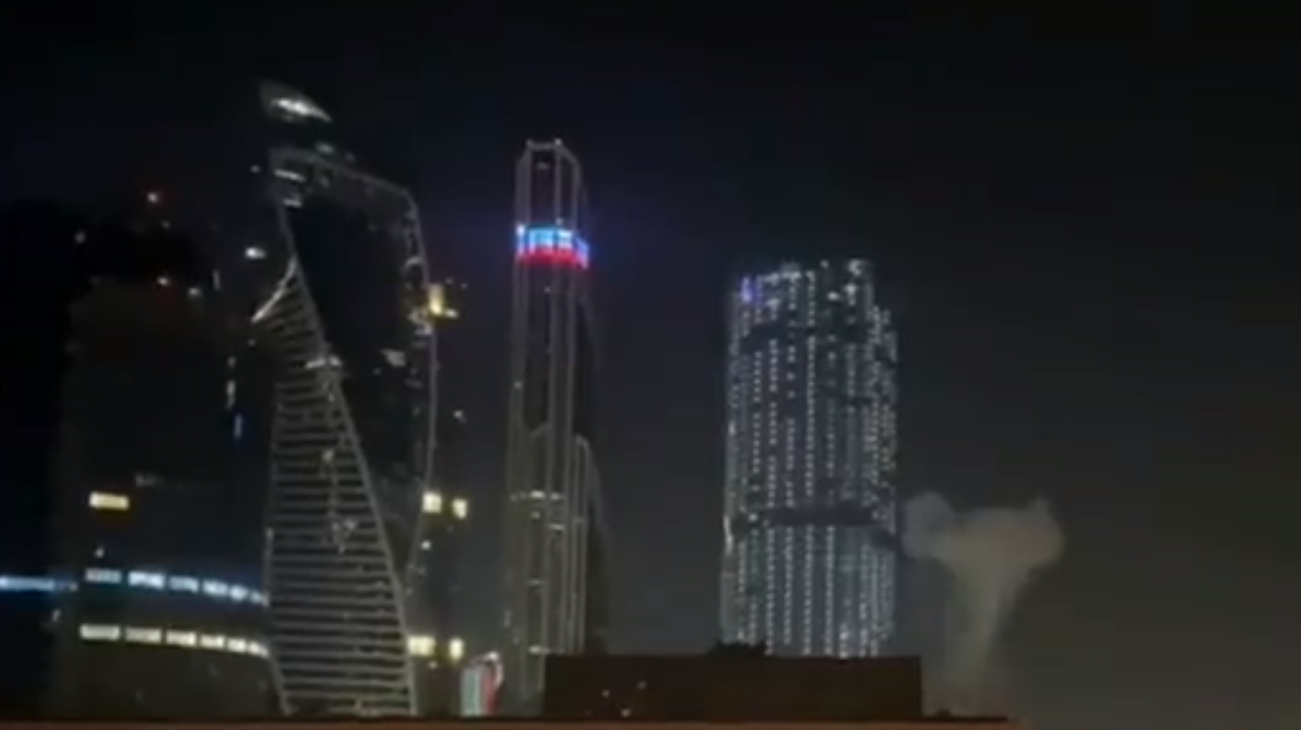 Дрон се разби в сграда в Москва (ВИДЕО)