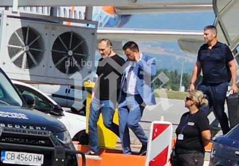 Васил Божков е задържан, откаран е в МВР болница. Адвокатът му Стоян Баумайер: Неговите мотиви са да изчисти името си пред съда