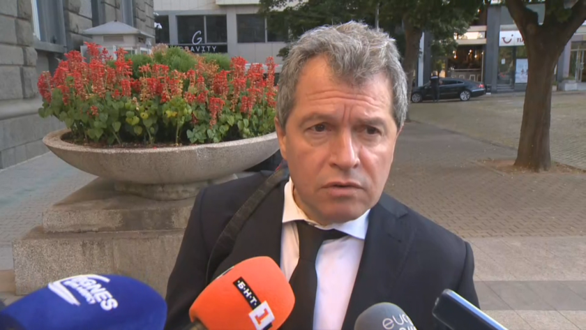 Тошко Йорданов: В следващия месец-месец и половина може да очакваме оставката на правителството