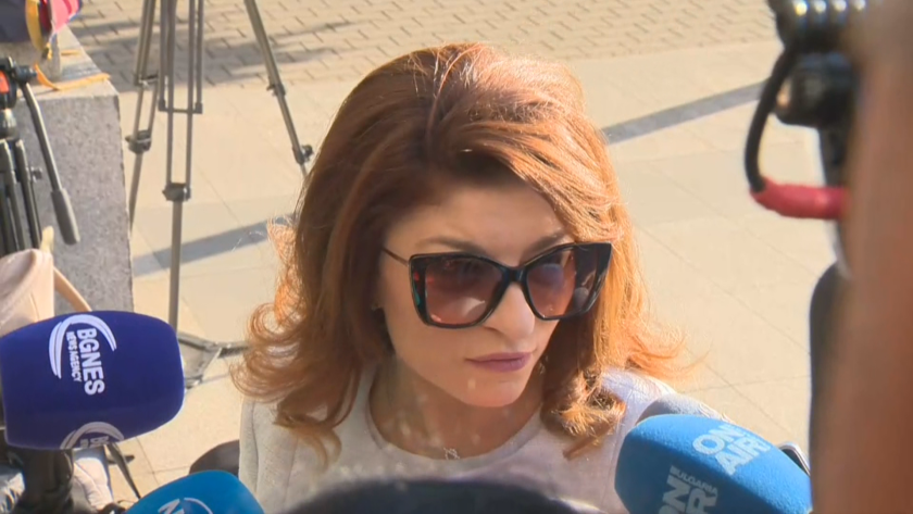 Атанасова: Редовното правителство не трябва да бъде поставяно на карта