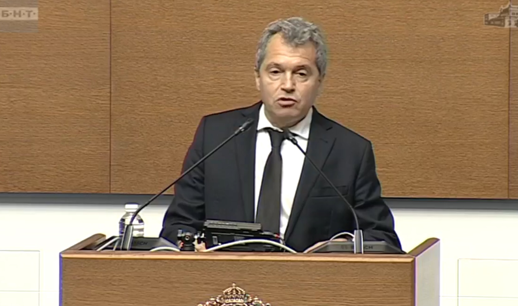 Тошко Йорданов: Ако смените националния празник, българският народ ще ви образува неизлечими спомени