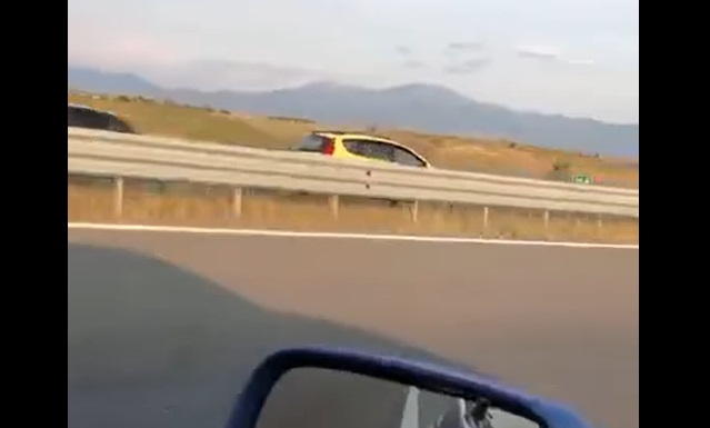 Кола в насрещното на магистрала "Струма" (ВИДЕО)