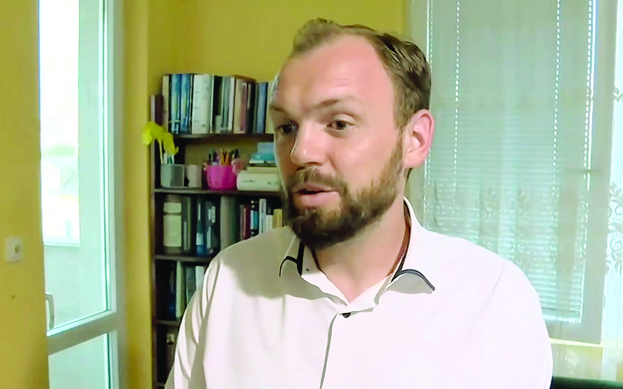 След скандала в "Пирогов": Мустафа Емин подаде оставка като съветник на министъра на отбраната