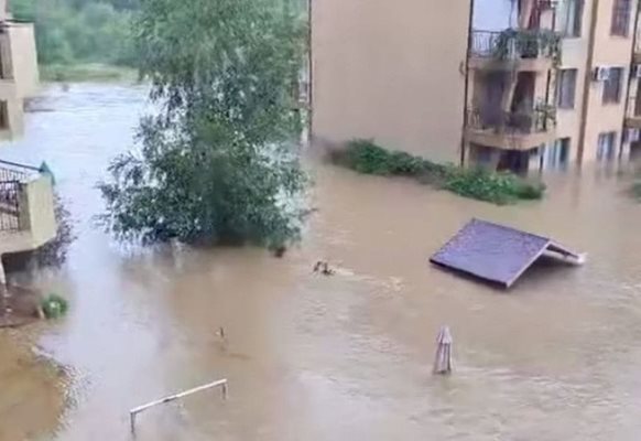 Спря дъждът в най-южната част на община Царево - Резово и Синеморец