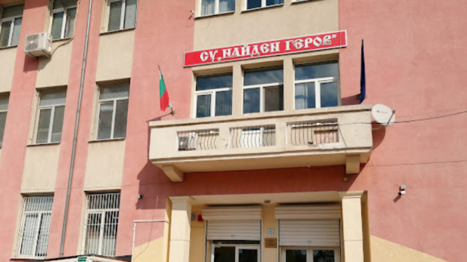 Проверяват учители в Пловдив: 3 месеца пишели оценки на починала ученичка