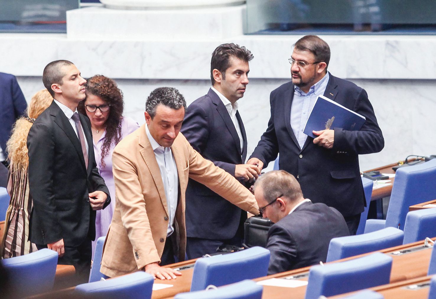 Приемат на барабан 13 закона заради 1,4 милиарда лева