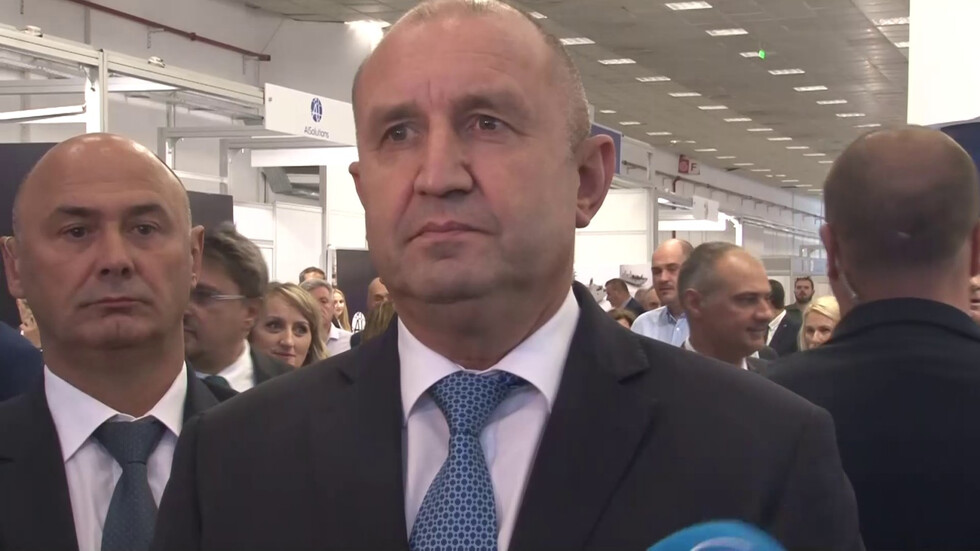 Радев за реформата в службите: Да се разберат срещу посолството ли тръгват