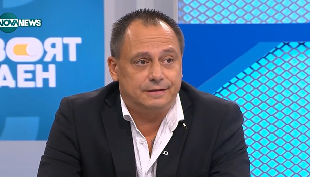 Коларов: Минималният осигурителен праг за работещите в заведенията е 800 лв. от 2020 г.