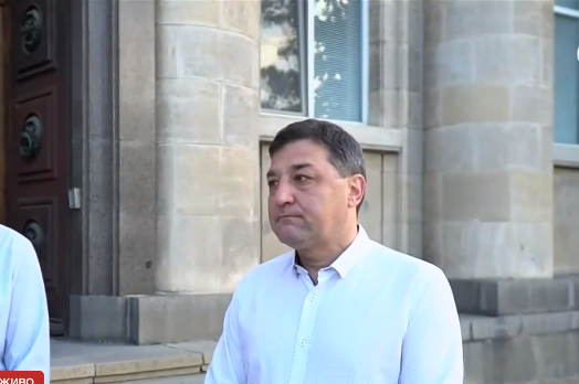 Непълнолетен дилър е продал райския газ на осемте момичета от Русе