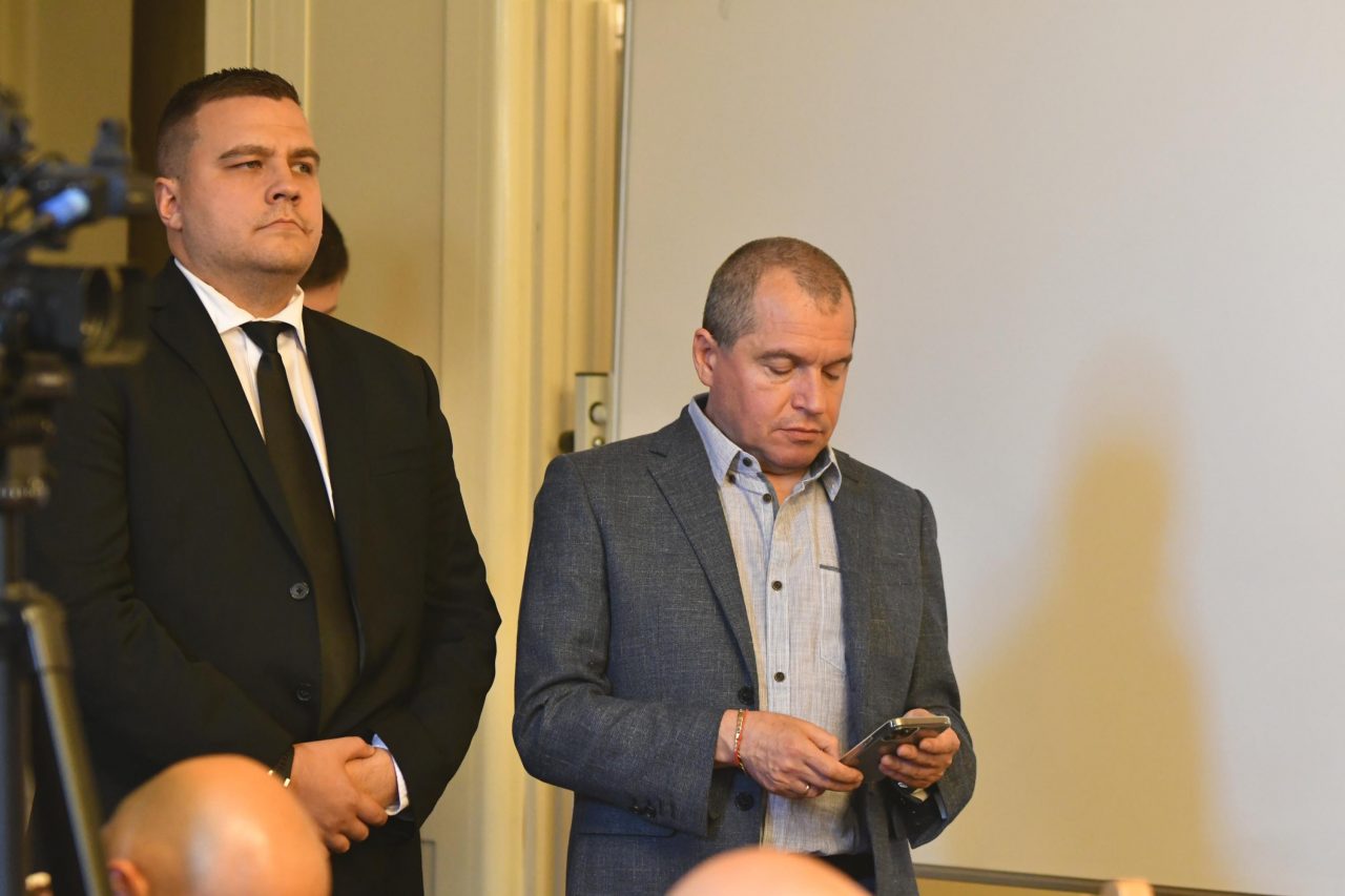 Слушат в комисия записи за манипулация на вота