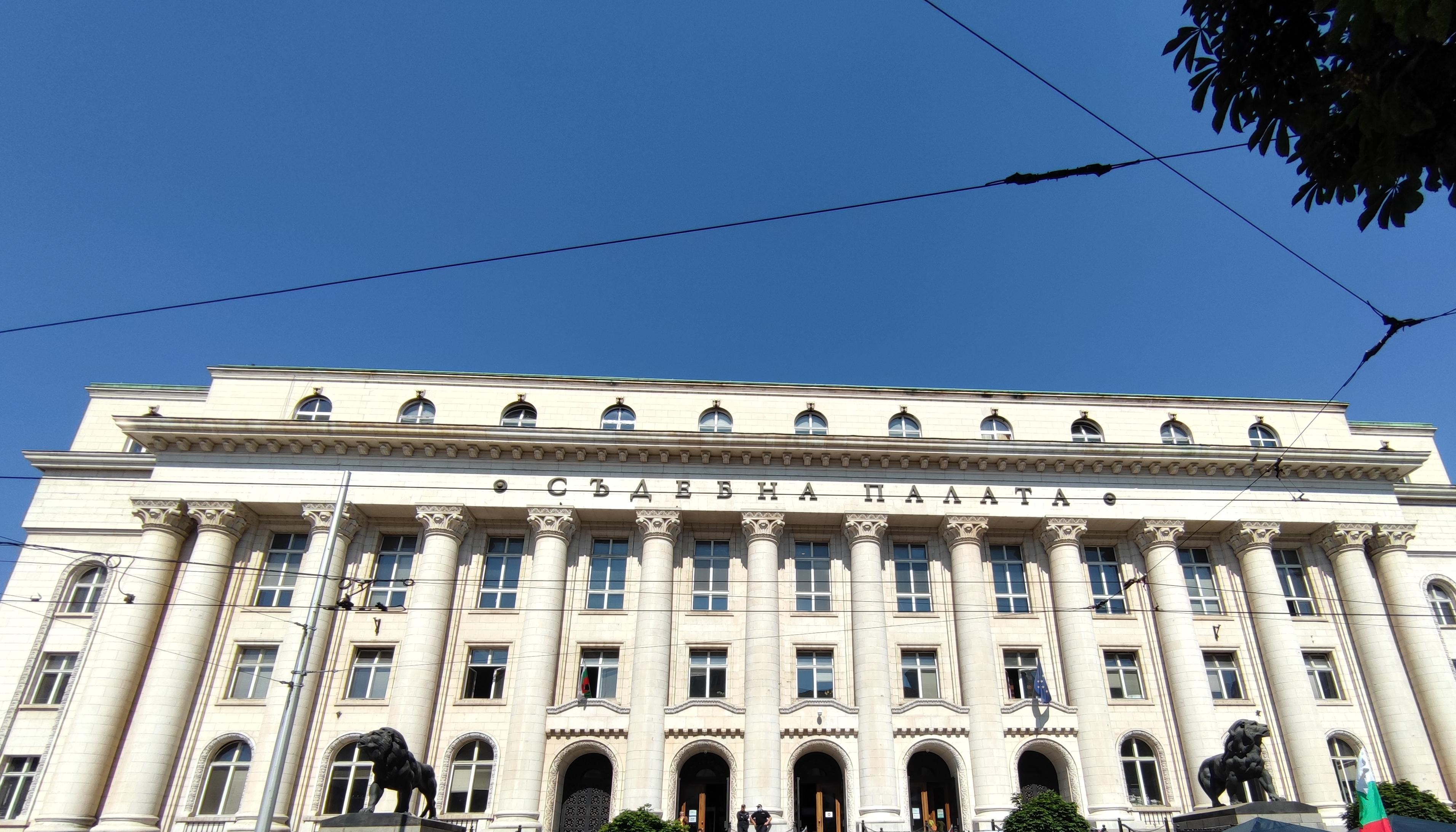 СГП разследва за шпионство петимата българи, задържани във Великобритания